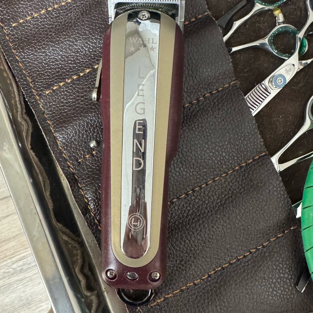 Wahl Cordless Legend Clipper in Burgundy and Silver